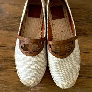 Tory Burch Sidney Flats- 7.5. Original box included.